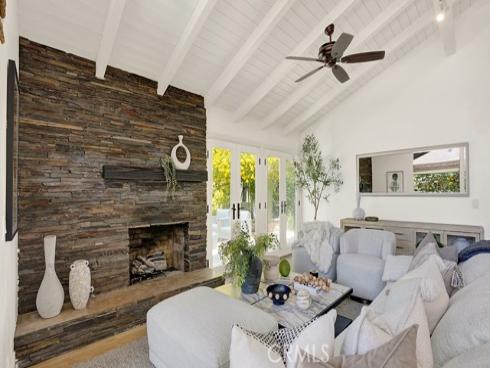 2211  Fortuna  , Newport Beach, CA