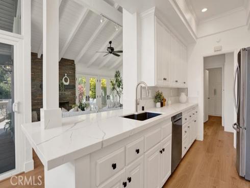 2211  Fortuna  , Newport Beach, CA