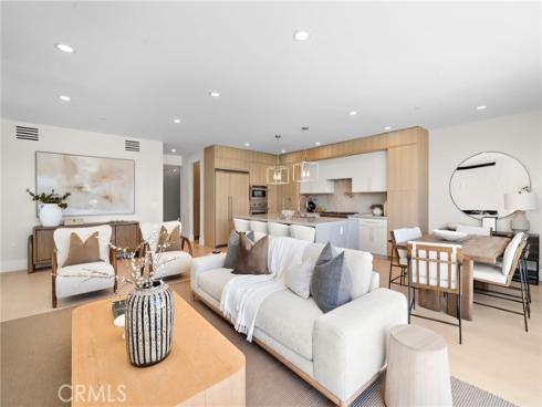 66  Cormorant  , Newport Beach, CA