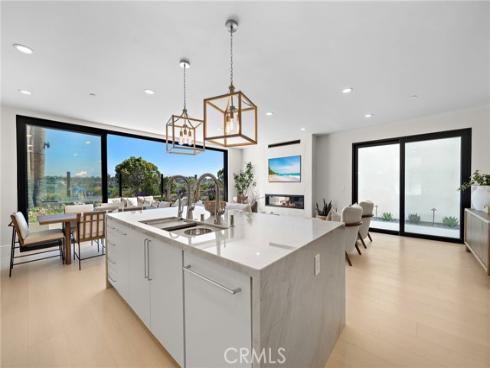 66  Cormorant  , Newport Beach, CA