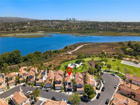 66  Cormorant  , Newport Beach, CA