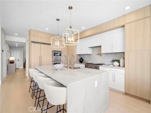 66  Cormorant  , Newport Beach, CA