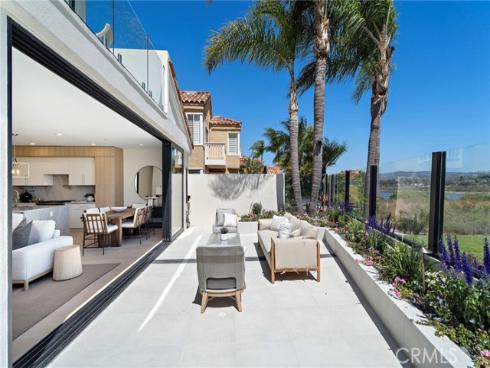 66  Cormorant  , Newport Beach, CA
