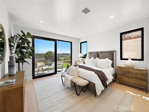 66  Cormorant  , Newport Beach, CA