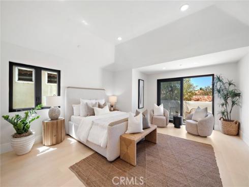 66  Cormorant  , Newport Beach, CA