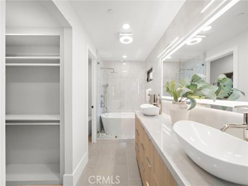 66  Cormorant  , Newport Beach, CA