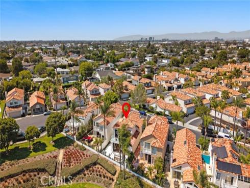 66  Cormorant  , Newport Beach, CA