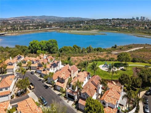 66  Cormorant  , Newport Beach, CA