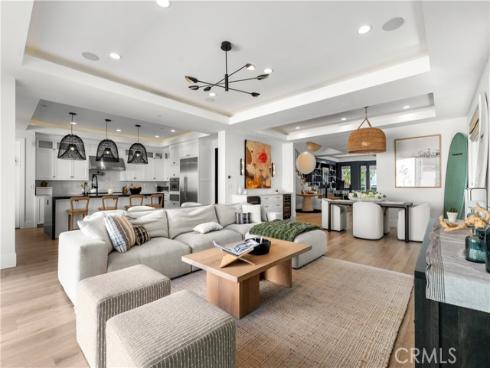 515 Tustin Ave