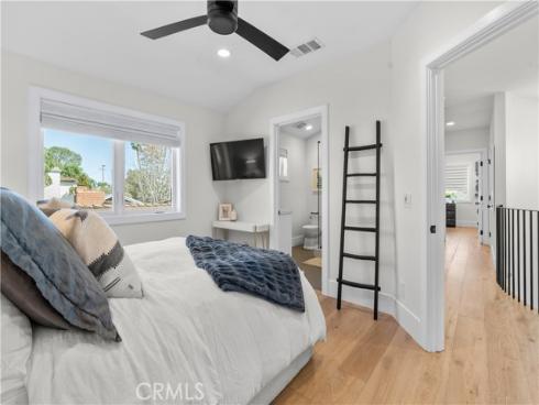 515 Tustin Ave , Newport Beach, CA
