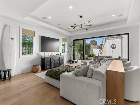 515 Tustin Ave , Newport Beach, CA