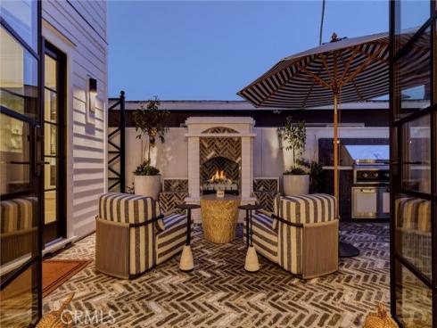 2442 Marino Dr , Newport Beach, CA
