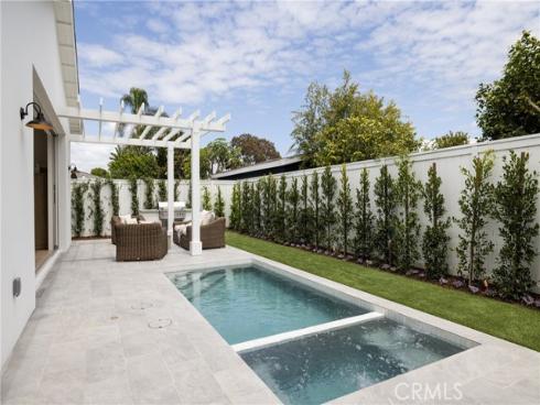 1112  Pembroke   Lane, Newport Beach, CA
