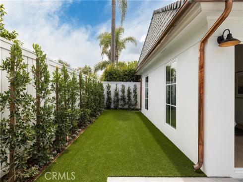 1112  Pembroke   Lane, Newport Beach, CA