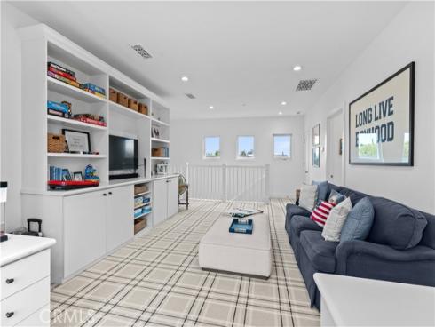1230 Essex Lane, Newport Beach, CA