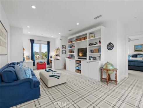 1230 Essex Lane, Newport Beach, CA