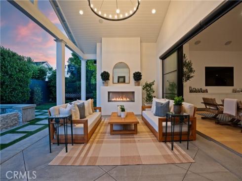 1230 Essex Lane, Newport Beach, CA