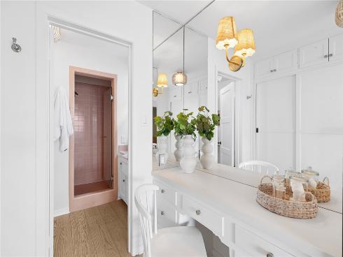 1411 E Bay , Newport Beach, CA