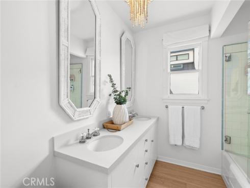 1411 E Bay , Newport Beach, CA