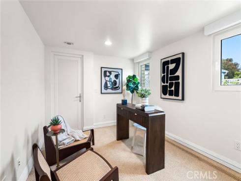 1554 E Oceanfront  , Newport Beach, CA