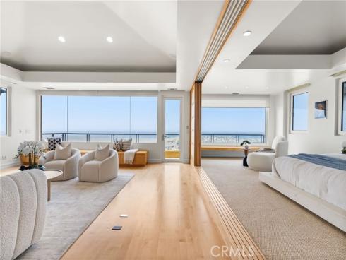 1554 E Oceanfront  , Newport Beach, CA