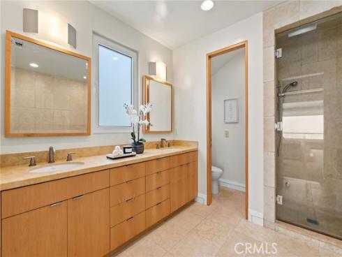 1554 E Oceanfront  , Newport Beach, CA
