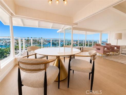 801  Kings  , Newport Beach, CA