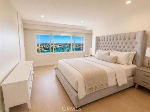 801  Kings  , Newport Beach, CA