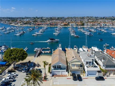 1444 W Bay , Newport Beach, CA