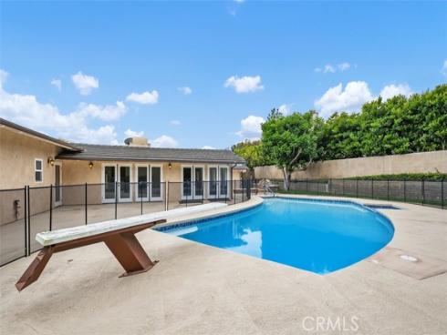 64  Royal Saint George  , Newport Beach, CA