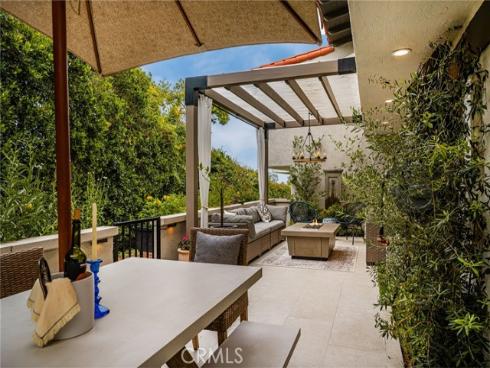683  Vista Bonita  , Newport Beach, CA