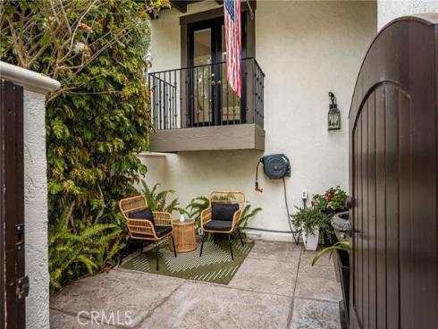 683  Vista Bonita  , Newport Beach, CA
