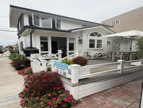 104  Onyx   Avenue, Newport Beach, CA