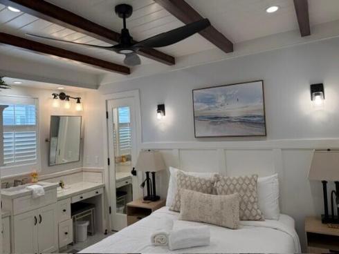 104  Onyx   Avenue, Newport Beach, CA