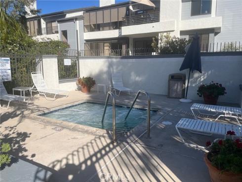 230 Lille Lane 204 , Newport Beach, CA