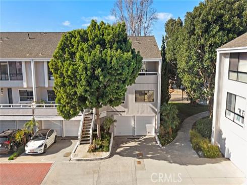14 Baruna Court, Newport Beach, CA
