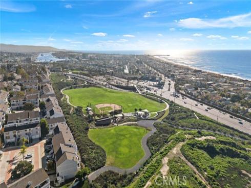 14 Baruna Court, Newport Beach, CA