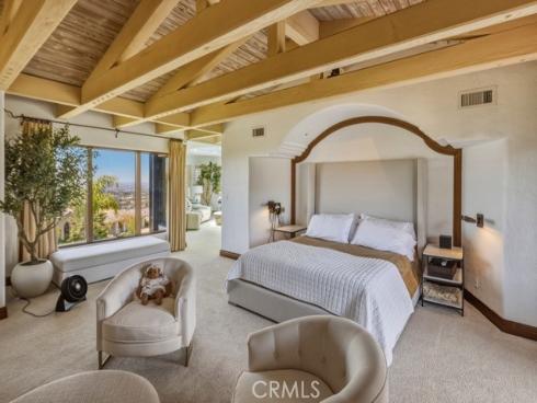 2 Trafalgar , Newport Beach, CA