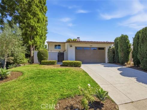 539 Vista Flora , Newport Beach, CA