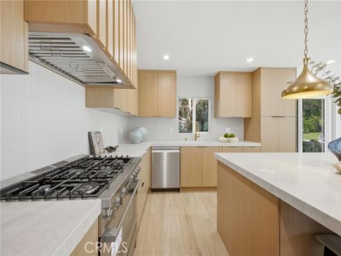 539 Vista Flora , Newport Beach, CA