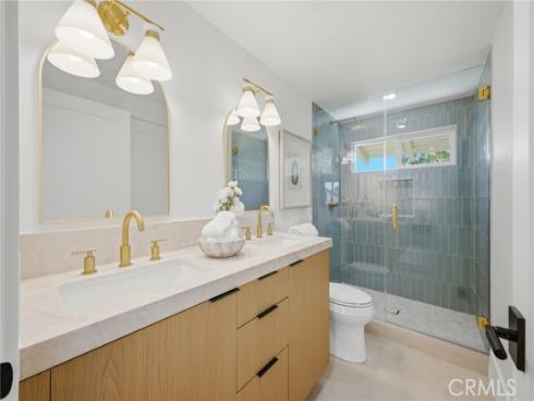 539 Vista Flora , Newport Beach, CA