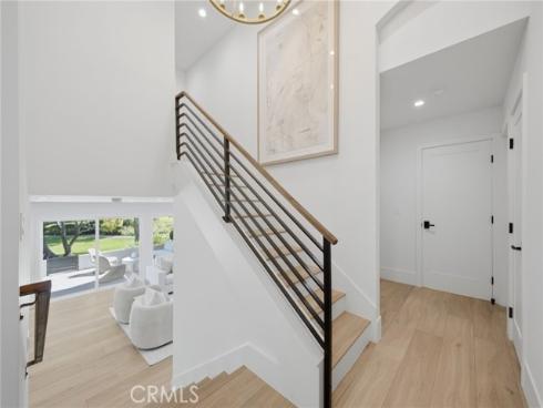 539 Vista Flora , Newport Beach, CA