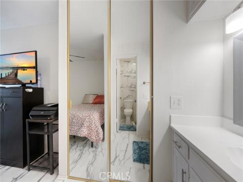 300 Cagney , Newport Beach, CA