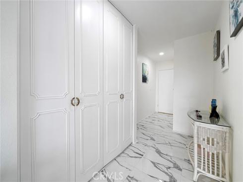 300 Cagney , Newport Beach, CA