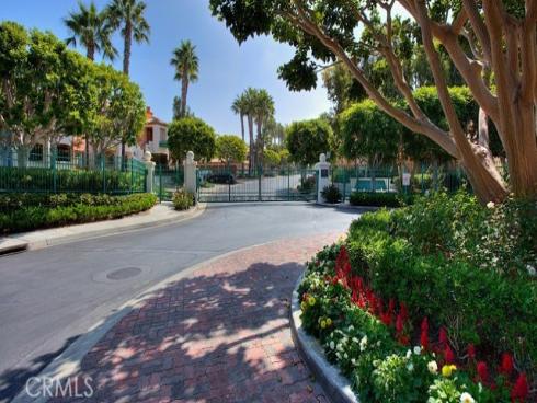372 Villa Point Drive, Newport Beach, CA