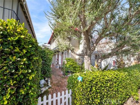 209 Ruby , Newport Beach, CA