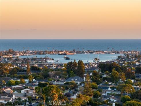 1412 Vivian Lane, Newport Beach, CA