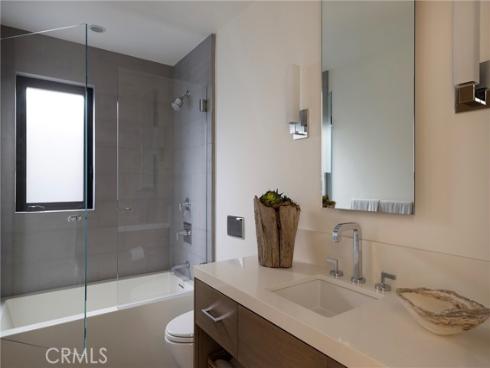 418 San Bernardino Avenue, Newport Beach, CA