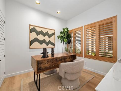 251 Chesterfield , Newport Beach, CA