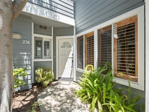 251 Chesterfield , Newport Beach, CA